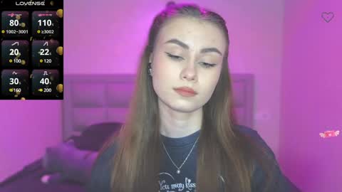 Snapshot of amina_lux chatting on January 2025 02:43:02 AM Amina online show from January 2025 02:43:02 AM