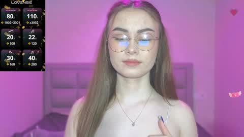 Snapshot of amina_lux chatting on January 2025 11:24:01 PM Amina online show from January 2025 11:24:01 PM