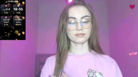 Snapshot of amina_lux chatting on January 2025 02:18:01 AM Amina online show from January 2025 02:18:01 AM
