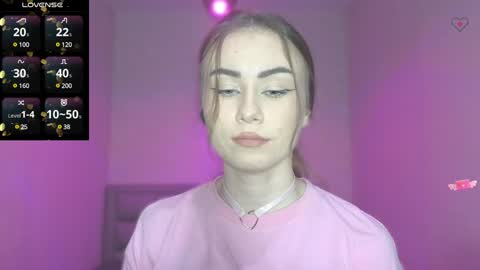 Snapshot of amina_lux chatting on January 2025 02:42:02 AM Amina online show from January 2025 02:42:02 AM