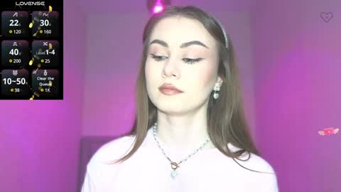 Snapshot of amina_lux chatting on January 2025 10:51:02 PM Amina online show from January 2025 10:51:02 PM