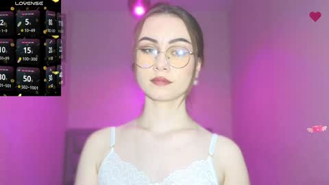 Snapshot of amina_lux chatting on February 2025 03:10:02 AM Amina online show from February 2025 03:10:02 AM