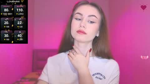 Snapshot of amina_lux chatting on February 2025 11:53:02 PM Amina online show from February 2025 11:53:02 PM