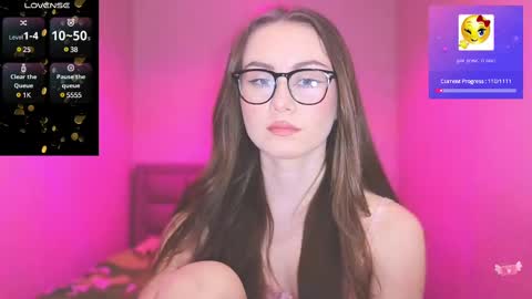 Snapshot of amina_lux chatting on February 2025 08:05:02 PM Amina online show from February 2025 08:05:02 PM