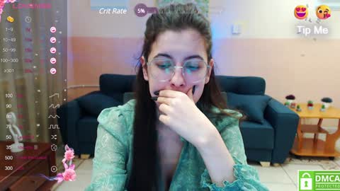 Amina online show from December 2024 04:54:01 PM
