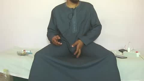 Amir online show from October 2025 10:12:02 AM