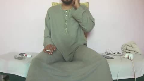 Amir online show from October 2025 12:07:02 PM