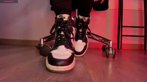 Snapshot of ammeliaa_ chatting on September 2025 04:20:02 PM Amelia online show from September 2025 04:20:02 PM