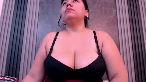 AmmyPike online show from September 2025 12:05:01 PM