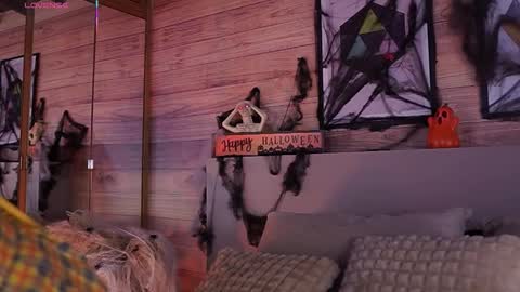 Snapshot of ammyscott1 chatting on October 2025 11:35:02 PM Ammy Scott online show from October 2025 11:35:02 PM