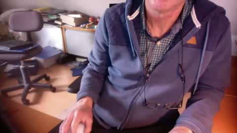 Amor2200 online show from October 2025 08:11:02 AM