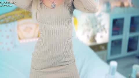  Im the first transgender post-op model on haturbate. I have a new sweet pussy... online show from December 2024 05:00:01 PM