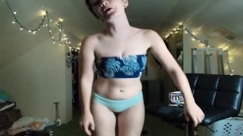 Snapshot of amoramystic chatting on October 2025 04:24:01 AM Amora Mystic online show from October 2025 04:24:01 AM