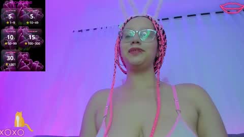 Amunet online show from September 2025 01:05:02 AM