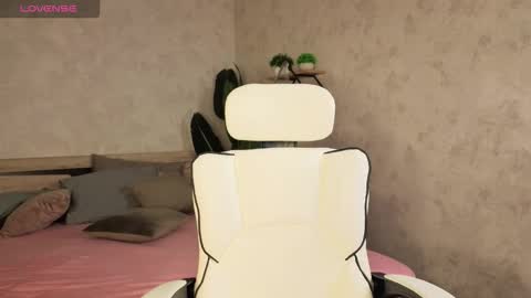 Amy online show from November 2025 12:20:02 AM