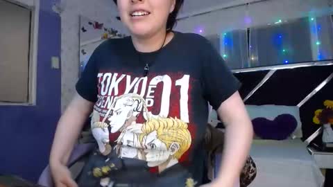 Amy online show from October 2025 07:00:01 PM