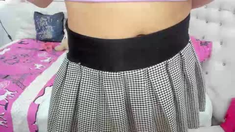 Amy Caroland online show from October 2025 06:43:01 AM