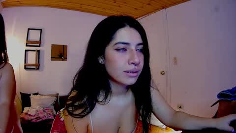 Snapshot of amy_swan09 chatting on January 2025 04:11:02 PM Amy online show from January 2025 04:11:02 PM