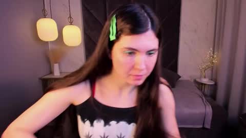 Snapshot of amy_yma chatting on November 2025 05:13:01 PM Amy online show from November 2025 05:13:01 PM