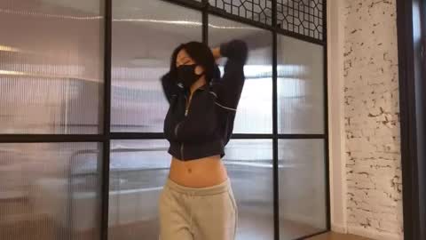 girl next door named Amy online show from February 2025 01:25:01 PM