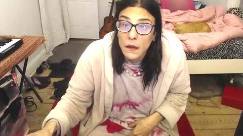 Snapshot of amyattack chatting on January 2025 11:15:02 AM Trashely Gimpson online show from January 2025 11:15:02 AM