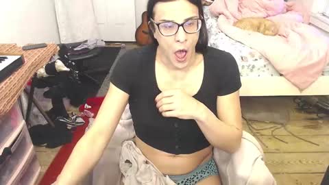 Snapshot of amyattack chatting on February 2025 11:51:02 AM Trashely Gimpson online show from February 2025 11:51:02 AM