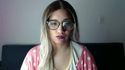 Snapshot of amycosplay99 chatting on February 2025 09:34:02 PM amycosplay99 online show from February 2025 09:34:02 PM