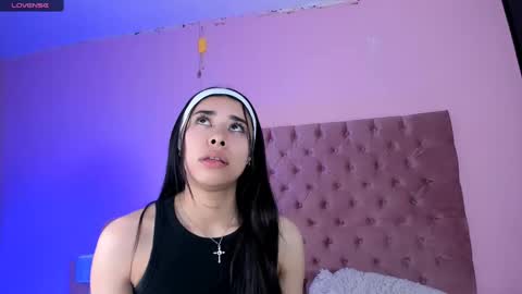 Snapshot of amyolimpo chatting on February 2025 01:24:01 AM Amy ... Nice to meet u thumb up me please its important online show from February 2025 01:24:01 AM