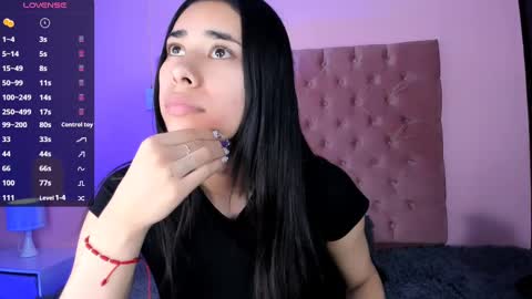 Snapshot of amyolimpo chatting on March 2025 04:51:02 AM Amy ... Nice to meet u thumb up me please its important online show from March 2025 04:51:02 AM