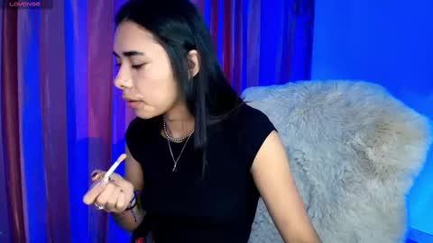 Snapshot of amyolimpo chatting on September 2025 02:22:01 AM Amy ... Nice to meet u thumb up me please its important online show from September 2025 02:22:01 AM