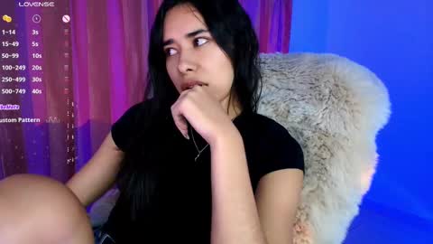 Snapshot of amyolimpo chatting on September 2025 12:00:02 AM Amy ... Nice to meet u thumb up me please its important online show from September 2025 12:00:02 AM