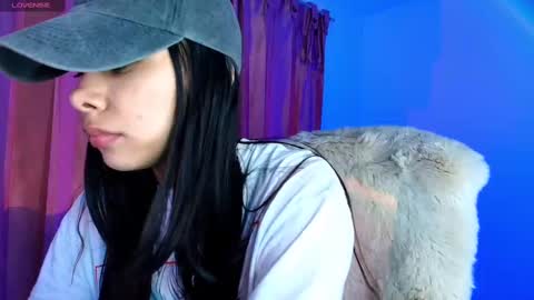 Snapshot of amyolimpo chatting on September 2025 11:08:02 PM Amy ... Nice to meet u thumb up me please its important online show from September 2025 11:08:02 PM