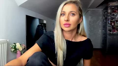 amyroberta92 online show from December 2024 10:04:02 AM