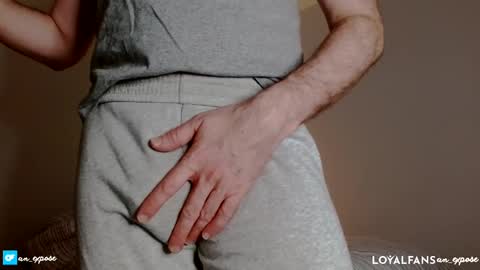 Snapshot of an_expose chatting on January 2025 03:22:01 AM an expos online show from January 2025 03:22:01 AM