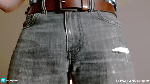 Snapshot of an_expose chatting on January 2025 11:06:01 PM an expos online show from January 2025 11:06:01 PM