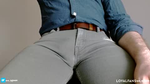 Snapshot of an_expose chatting on January 2025 12:43:02 AM an expos online show from January 2025 12:43:02 AM