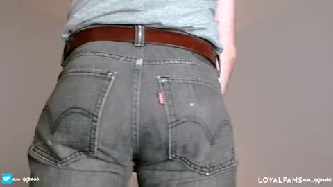 Snapshot of an_expose chatting on February 2025 09:29:01 PM an expos online show from February 2025 09:29:01 PM