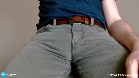 Snapshot of an_expose chatting on February 2025 11:48:02 PM an expos online show from February 2025 11:48:02 PM