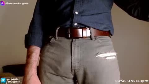 Snapshot of an_expose chatting on September 2025 07:35:01 PM an expos online show from September 2025 07:35:01 PM