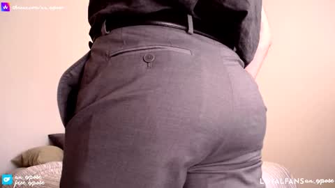 Snapshot of an_expose chatting on November 2025 05:58:02 PM an expos online show from November 2025 05:58:02 PM