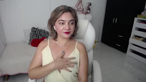  Ana  online show from January 2025 01:02:01 PM