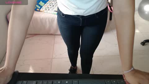 Snapshot of ana_hotmilf chatting on October 2025 12:03:01 PM Ana online show from October 2025 12:03:01 PM