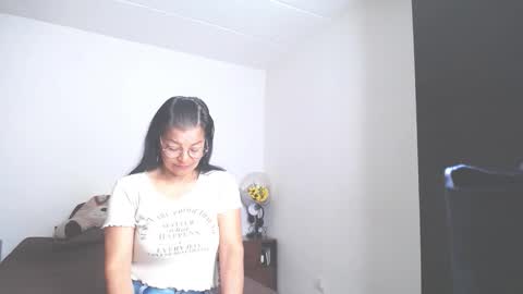 Ana online show from October 2025 02:02:01 PM