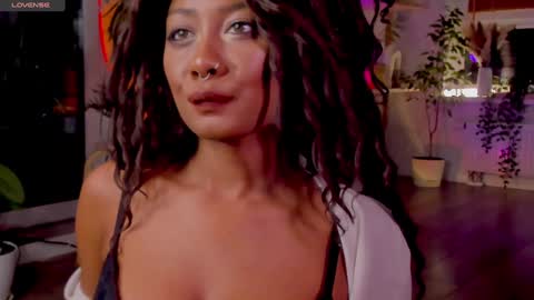 Snapshot of ana_peachy_ chatting on December 2024 07:17:02 PM My name is Ana. Im 22 years old not 50. Really MY BIO IS MY ONLYFANSLike and subscribe3 online show from December 2024 07:17:02 PM