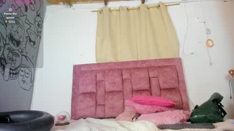 Snapshot of ana_starr chatting on November 2025 11:05:02 PM Ana online show from November 2025 11:05:02 PM