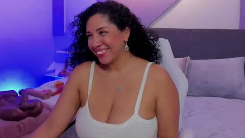 Ana My schedule 0400 - 1600 GMT -5 online show from March 2025 02:59:02 PM