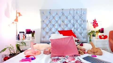 anaa_bellaa online show from December 2024 03:32:01 PM