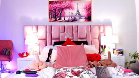 anaa_bellaa online show from October 2025 01:41:02 PM