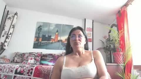 anaamature_ online show from September 2025 05:46:01 PM