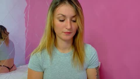 anaayss online show from October 2025 04:53:01 AM